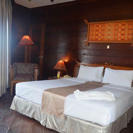 Hotel Pantai Gapura マカッサル エクステリア 写真